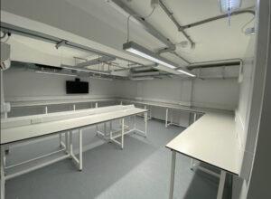 quen mary of london university labs case study